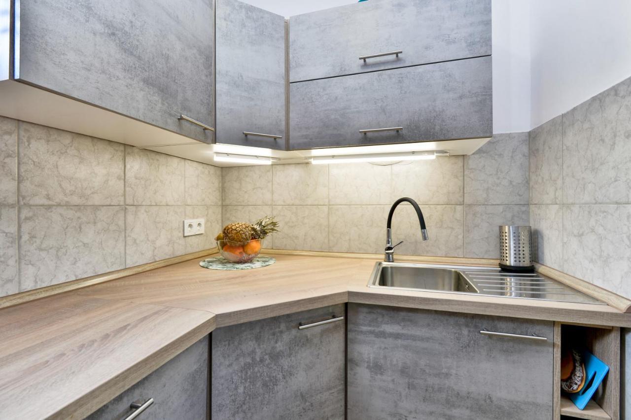Вилла Jungle House With Private Pool And Hot Tub Sveti Ivan Zelina Экстерьер фото