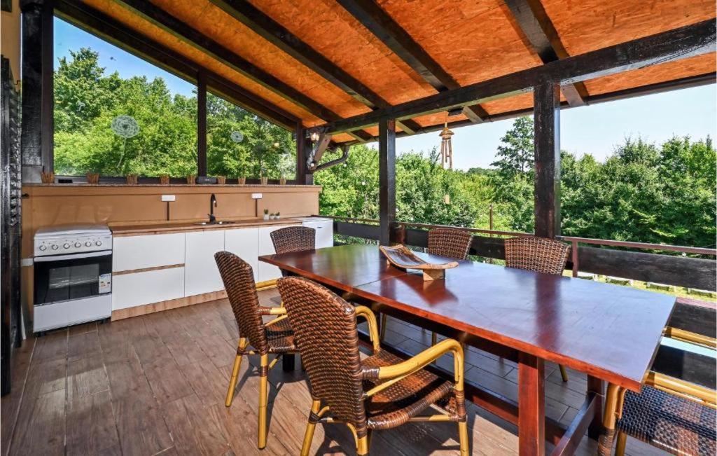 Вилла Jungle House With Private Pool And Hot Tub Sveti Ivan Zelina Экстерьер фото